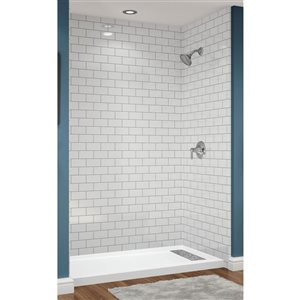 Douche en alcôve Avora Bath carrelage 3x6 acrylique blanc à coulis argent et caniveau européen à droite 60 l. x 30 po p.