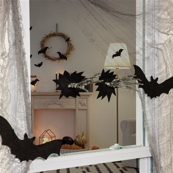 Northlight 7-in Skeleton Hands Halloween Window Decoration