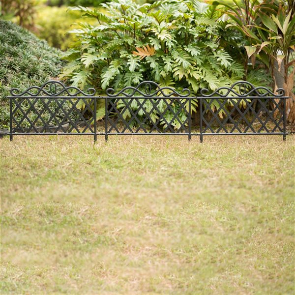 Gardenised 3-Piece Plastic Garden Edging Border Fence Panels for Flower Bed Barrier