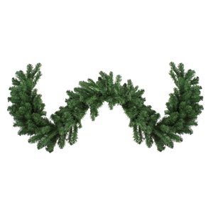 Northlight 9-ft x 14-in Colorado Spruce Artificial Christmas Garland - Unlit