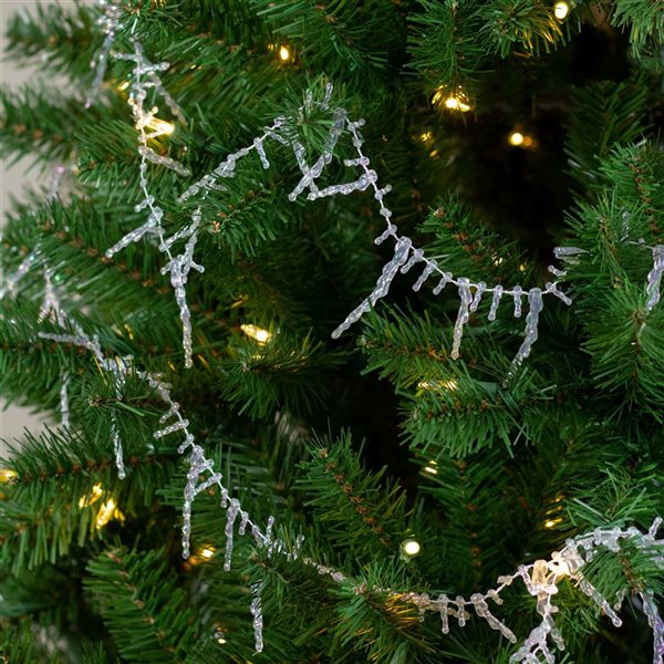 Northlight 8-ft x 2.5-in Clear Iridescent Icicle Beaded Artificial Christmas Garland - Unlit