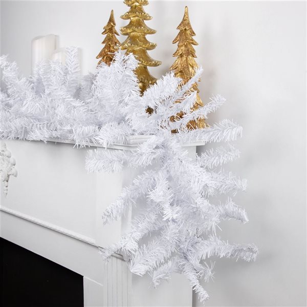 Northlight 9-ft x 14-in White Canadian Pine Artificial Christmas Garland  Unlit