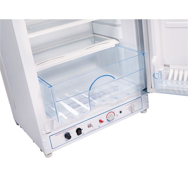 Unique Off-Grid 24-in 9.7-ft³ Propane Top Freezer Refrigerator w CO Alarming Devic - White