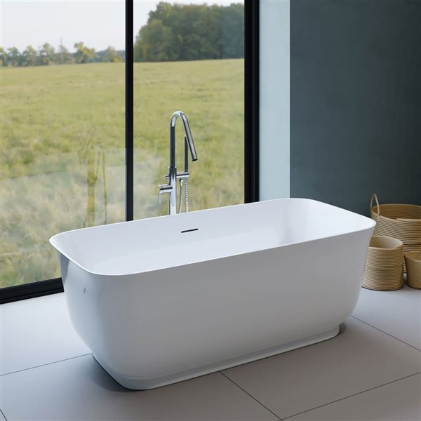 Baignoire autoportante rectangle Mina de A&E Bath & Shower 30 l. x 67 po L. en acrylique blanc