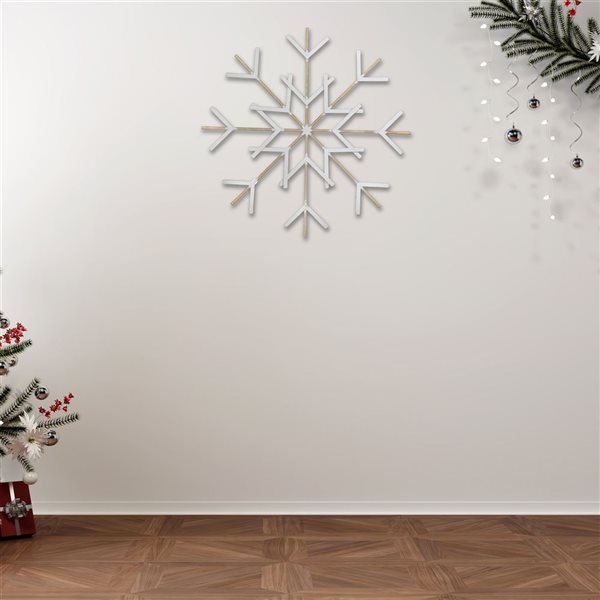 Décoration murale flocon de neige par iH casadécor 22,83 l. x 22,83 po h. métal blanc et doré