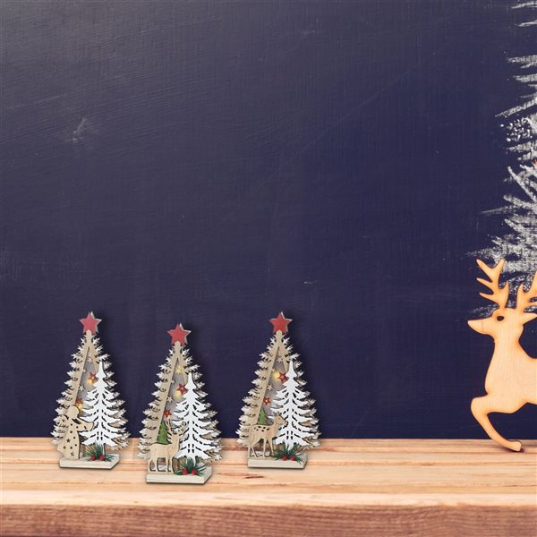 iH casadécor Led Wooden Christmas Tree Stand - Set of 3