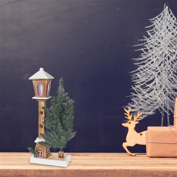 iH casadécor Led Snow Covered Wooden Lamp Post With Tree 23.62"