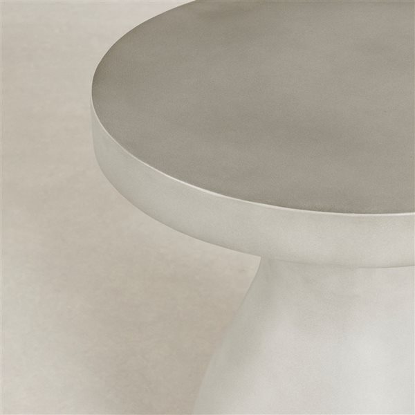 South Shore Bellulo 20-in dia Greige Concrete Scandinavian Pedestal Side Table