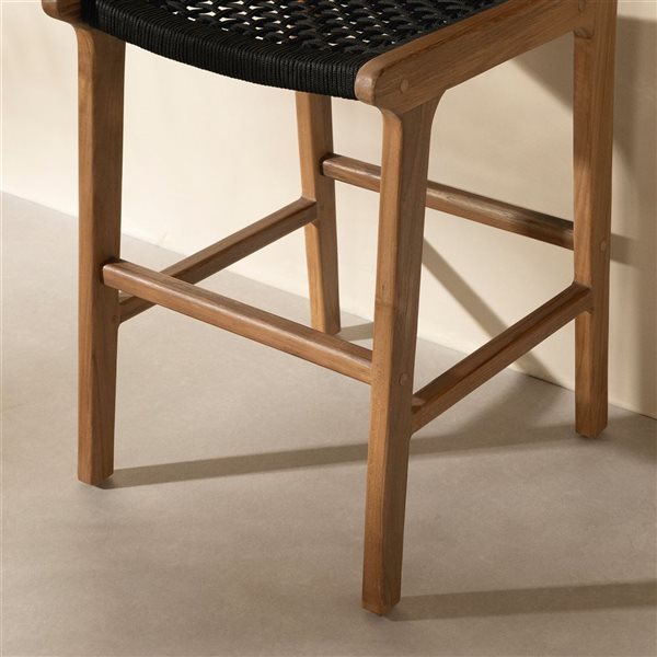 Tabouret de comptoir avec dossier Agave de South Shore en corde tissée noire et bois de teck naturel 18,5 po l.