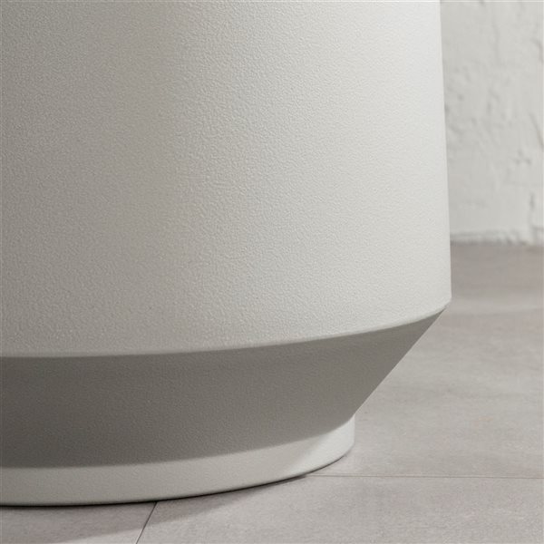 South Shore Dalya 16 1/4-in H Greige Plastic Round Pot Holder