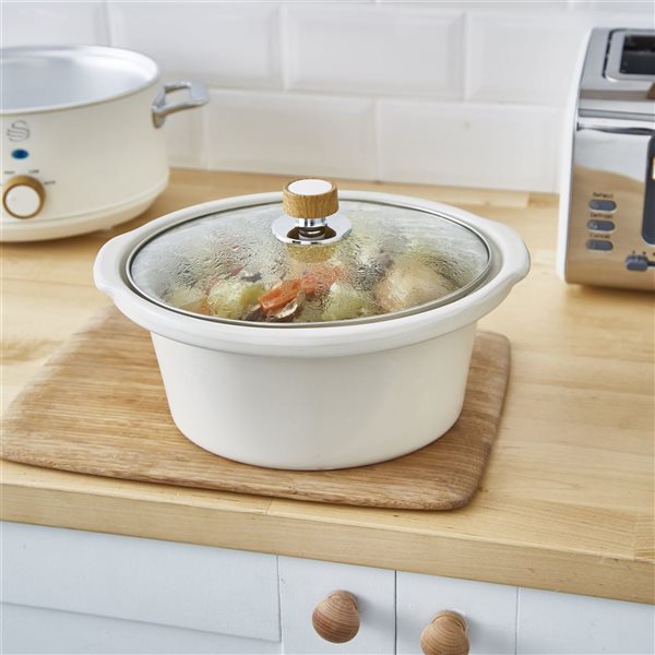 Swan Nordic 3.5L Slow Cooker - White