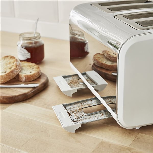 Swan Nordic 4 Slice Toaster - White