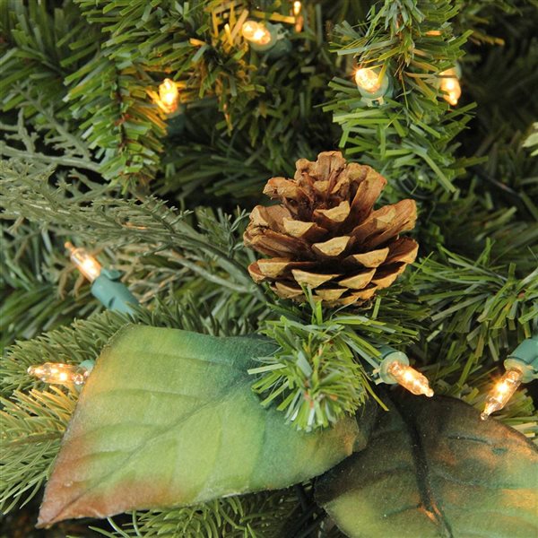 Northlight 6.5-ft Pre-Lit Green River Spruce Artificial Christmas Tree - Clear Lights