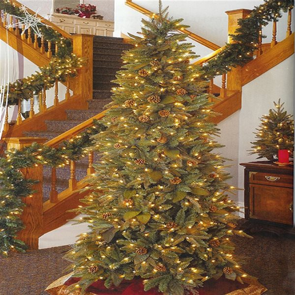 Northlight 6.5-ft Pre-Lit Green River Spruce Artificial Christmas Tree - Clear Lights