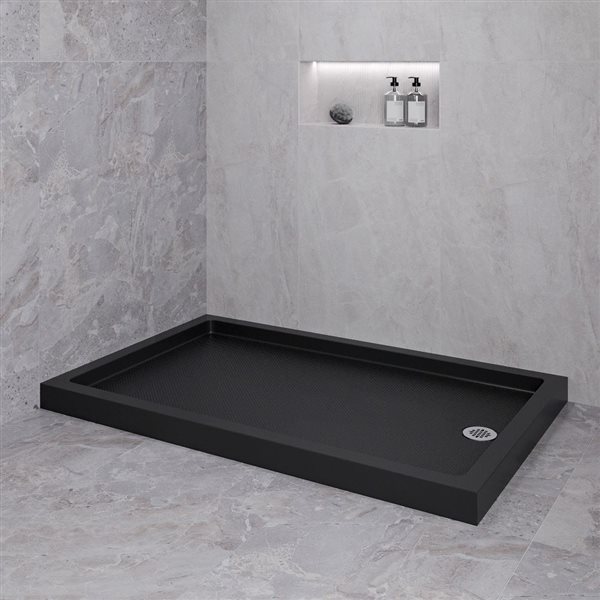 Bac de douche en coin acrylique rectangle Streamline 60 x 36 po noir brillant drain à droite, drain ABS inclus