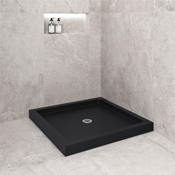 Bac de douche acrylique en coin Streamline 36 x 36 po noir brillant drain centré, drain ABS inclus