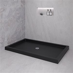 Bac de douche en coin acrylique Streamline 60 x 36 po noir brillant drain centré, drain ABS inclus