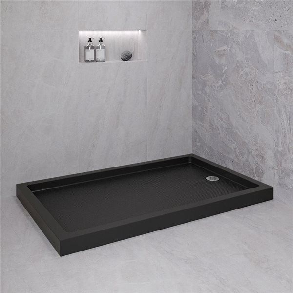 Bac de douche acrylique en coin Streamline 60 x 36 po noir brillant drain à droite, drain ABS inclus