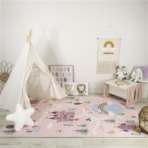 Tapis intérieur pour enfants Soft Steps Playtime par Rug Branch, 6 x 9 po licornes, château, carte, rose et blanc