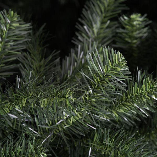 Vickerman 50-ft Douglas Fir Artificial Christmas Garland - Unlit