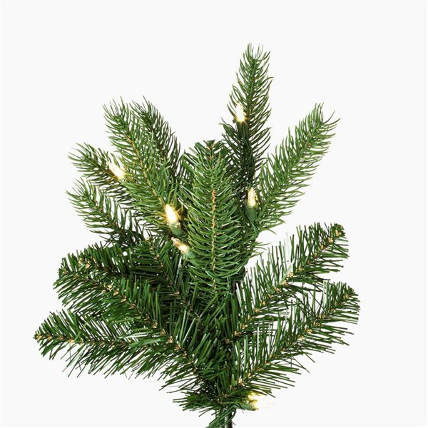 Vickerman 7.5-ft x 63-in Grand Noble Spruce Artificial Christmas Tree with Colour Changing LED Lights