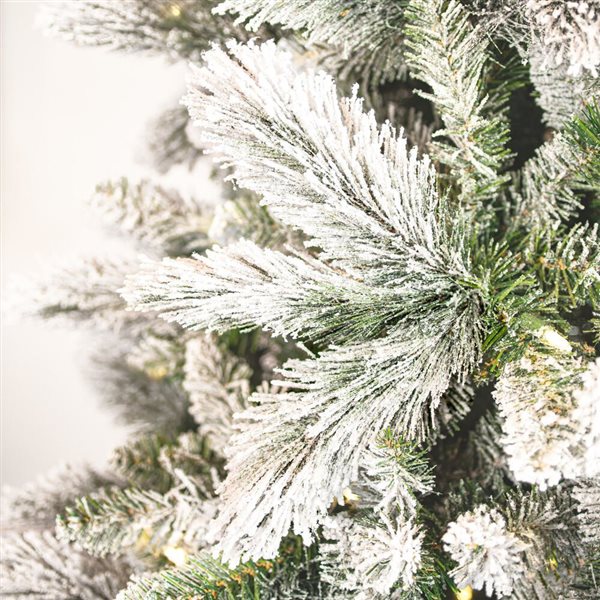 Vickerman 4.5-ft x 32-in Frosted Scotch Pine Artificial Pre-Lit Christmas Tree, 250 Warm White Lights