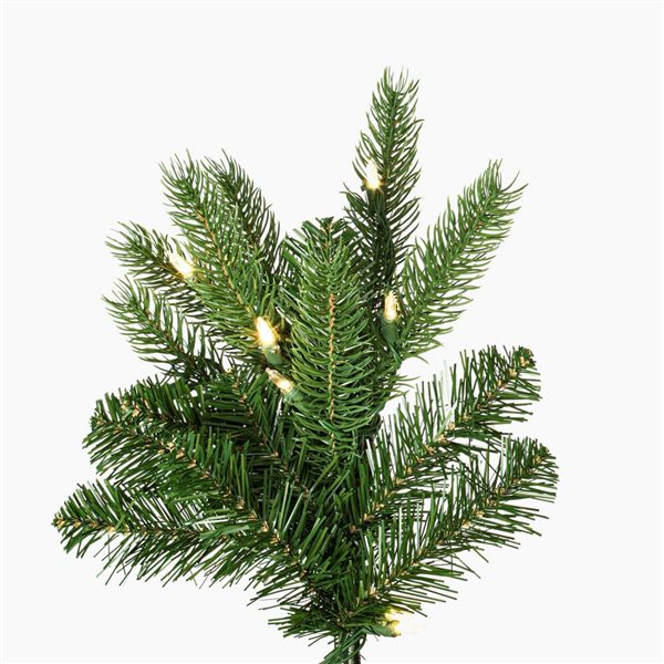 Vickerman 6.5-ft x 55-in Grand Noble Spruce Artificial Christmas Tree with Colour Changing LED Lights