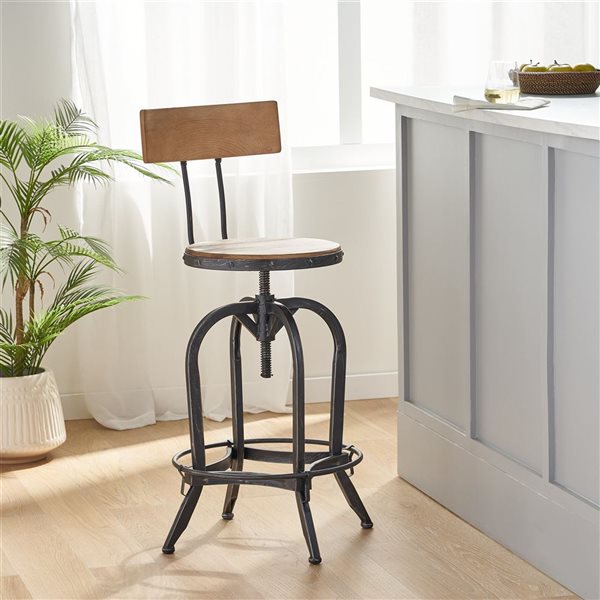 Cape Crack 18.5 D x 21 W x 39.50-in H Natural Fir/Black Metal Swivel Barstool w/ Footrest