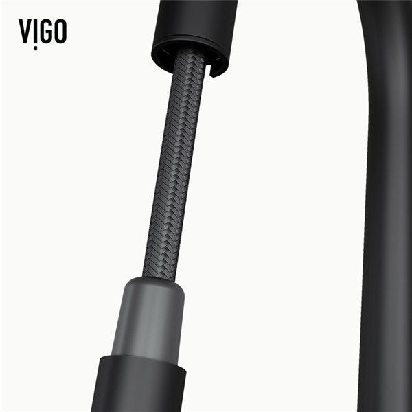 VIGO Greenwich&nbsp;18-in H Single Handle Pull-Down Sprayer Kitchen Faucet with Touchless Sensor - Matte Black