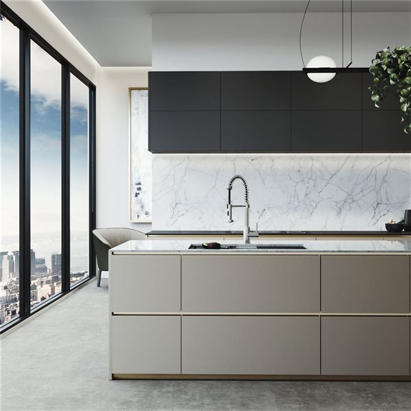 Évier de cuisine simple Mercer de VIGO sous plan 33 po en acier inoxydable calibre 16 avec accessoires