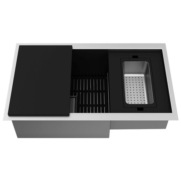 VIGO Hampton&nbsp;32-in Single Undermount Slopped Workstation Kitchen Sink with Accessories - Stainless Steel