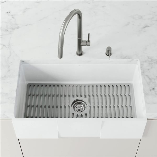 VIGO Matte Stone&nbsp;33-in White Single-Basin Square Apron/Farmhouse Kitchen Sink Set With Silicone Grid