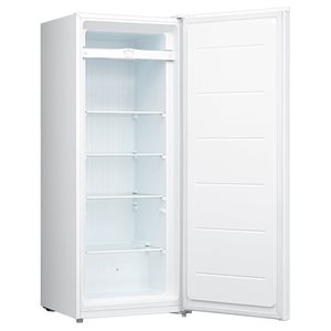 Koolatron 7.0-ft³ White Garage-Ready Upright Freezer with Low Frost - 198 L