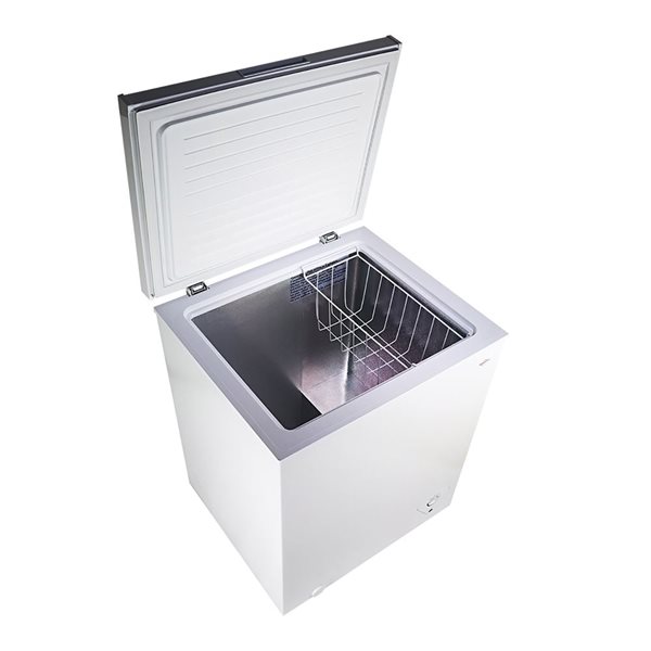 Koolatron 3.5-ft³ White Compact Chest Freezer with Manual Defrost - 99 L