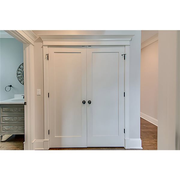 Porte d'intérieur Garson apprêtée blanche à âme pleine et 1 panneau de style shaker, 1 3/4 x 22 x 80 po