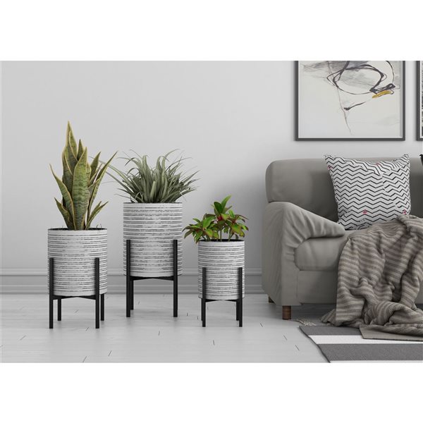 Gild Design House Wendolyn Metal Floor Planters - Set of 3