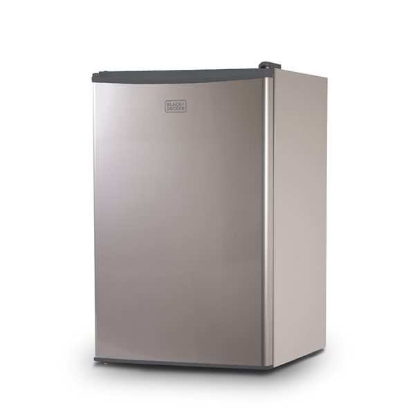 BLACK+DECKER 4.3-ft³ Compact Refrigerator - VCM