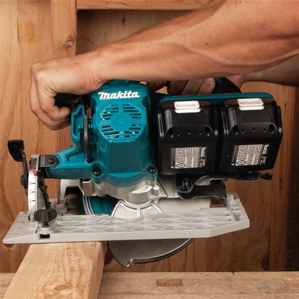 Makita 36V(18Vx2) LXT Brushless 7-1/4-in Circular Saw, 5.0Ah