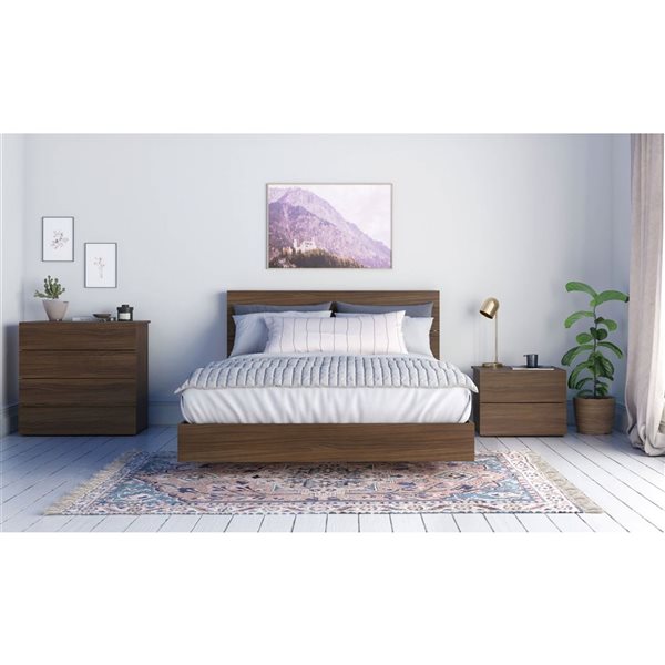 Nexera Graham 4-Piece Walnut Contemporary Queen Bedroom Set