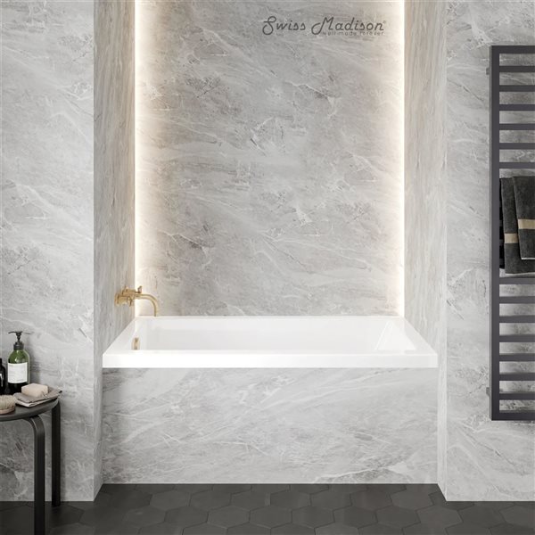 Swiss Madison Lausanne 54 W x 30-in Glossy White Acrylic Alcove Left Drain Bathtub