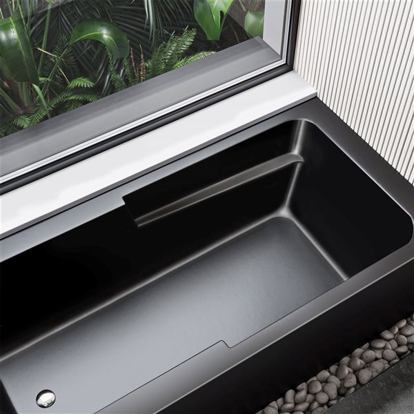 Swiss Madison Lausanne 60 W x 30-in L Matte Black Acrylic Alcove Skirted Left Drain Bathtub w/ Integrated Armrest