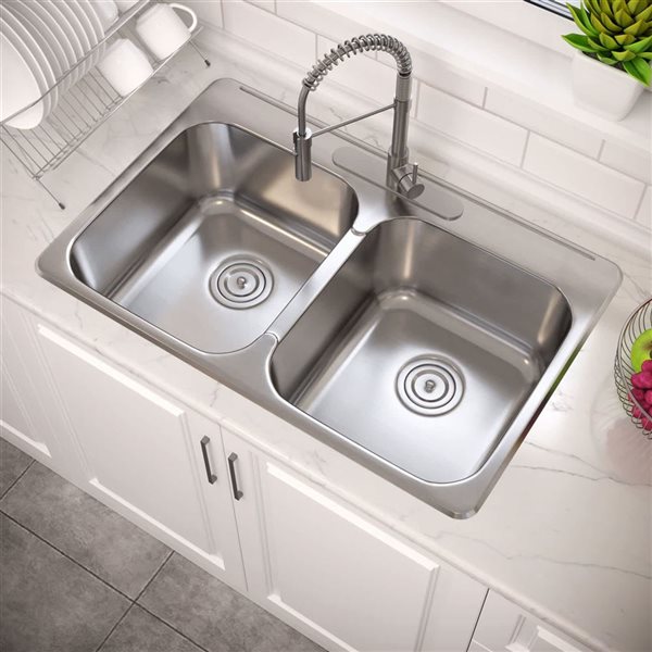 Blue Ocean 31 1/4-in 18-Gauge Stainless Steel Drop-In Top Mount Double Kitchen Sink w/ Strainers