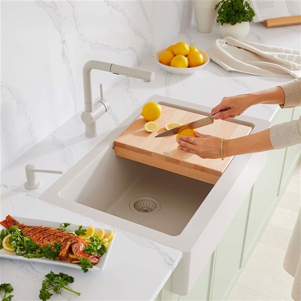 BLANCO Linus Low Arc Pull-Out Dual-Spray Kitchen Faucet - Soft White