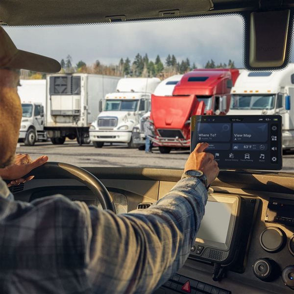 Garmin dēzl 6-in Black Display GPS Truck Navigator