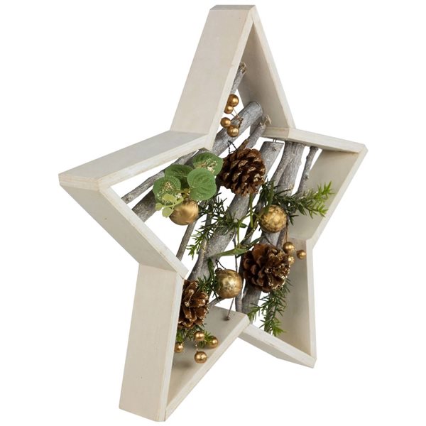 Northlight 14.5-in Pinecones and Berries Star-Shaped Wooden Christmas Decoration