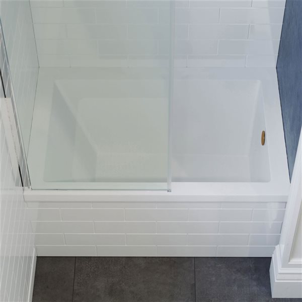 Swiss Madison Lausanne 48 W x 32-in L Glossy White Acrylic Alcove Right Drain Bathtub