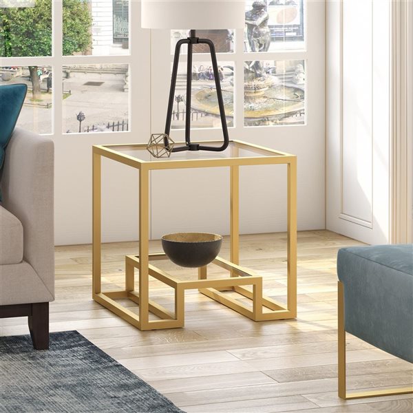 Table d'appoint carrée Athena de Hailey Home laiton avec surface en verre