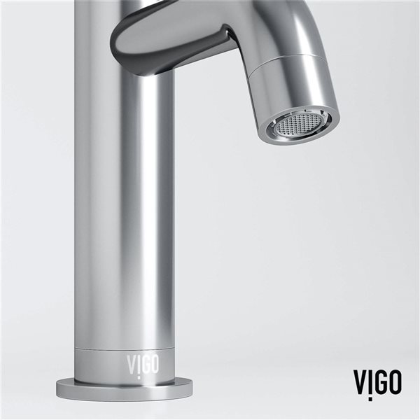 VIGO Ruxton 8-in H Single Handle One-Hole Bathroom Faucet - Chrome