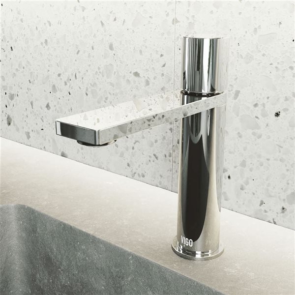 VIGO Halsey&nbsp;8-in H Single Handle One-Hole Bathroom Faucet - Chrome