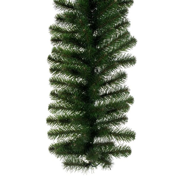 Vickerman 9-ft x 14-in Deluxe Sequoia Pine Unlit Christmas Garland w/ 280 PVC Tips